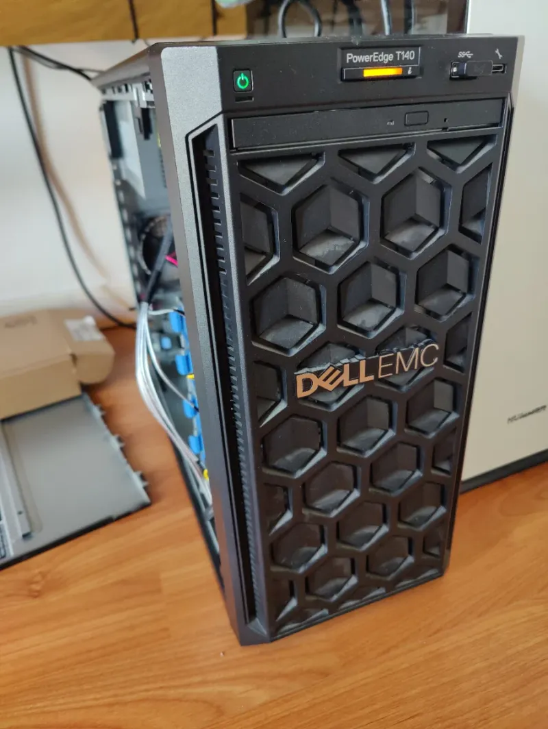 Servidor Dell PowerEdge T140