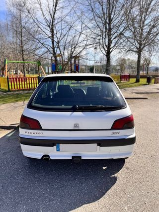 Peugeot 306 XSDT 92CV BLANCO