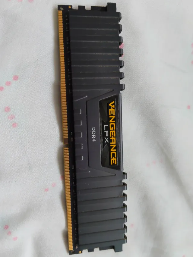16GB DDR4 Corsair Vengeance LPX RAM 3000Mhz