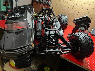 Auto RC HPI Savage XL 1/8 Brushless