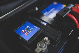 Verificatore di batterie auto ANSMANN - Analizzatore