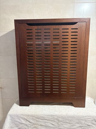 Cubre radiador de madera