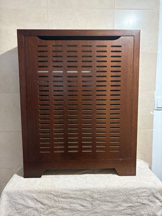 Cubre radiador de madera