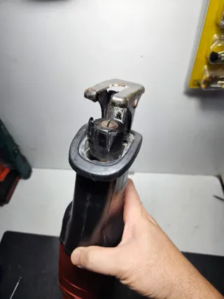 Sierra de sable Hilti WSR 22-A a batería