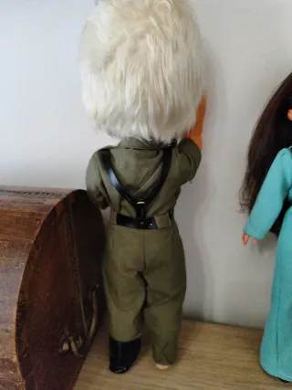 Muñeca militar fieltro antigua