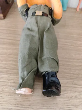Muñeca militar fieltro antigua