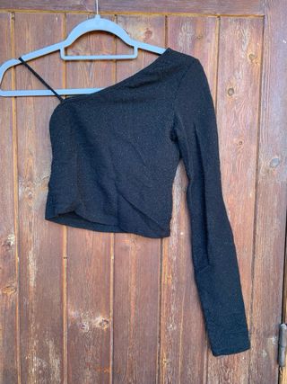 Camiseta negra de manga larga