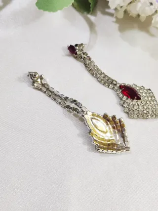 Pendientes largos vintage únicos y elegantes