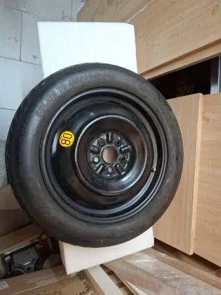 Rueda de galleta Toyota Prius