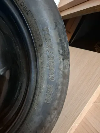 Rueda de galleta Toyota Prius