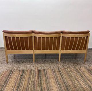 Alquiler sofas y butaca Nielaus piel Danés