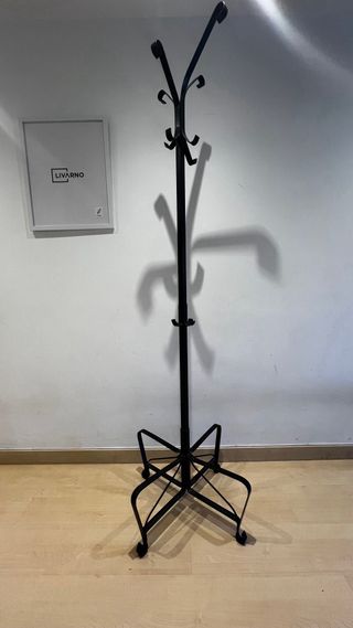 Perchero de pie metálico negro recibidor / ropa