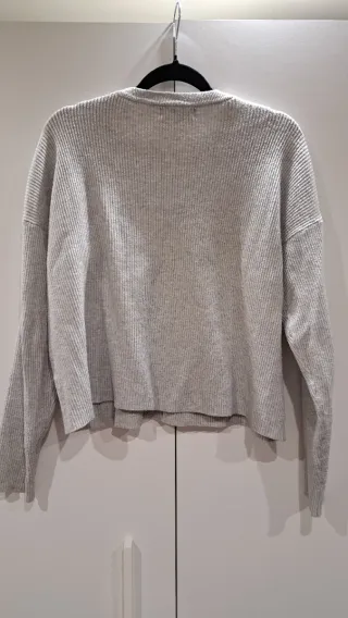 Jersey Bershka Gris Talla XS
