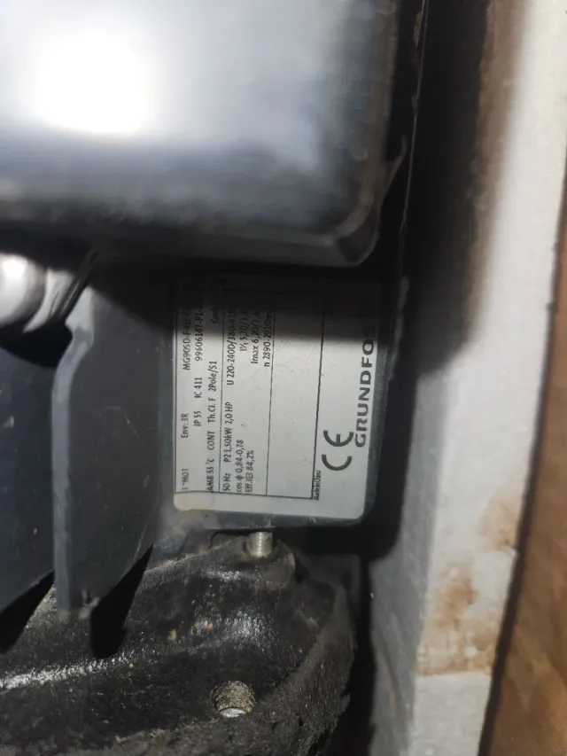 Bomba Grundfos MG90SD-F-H3-CML2A