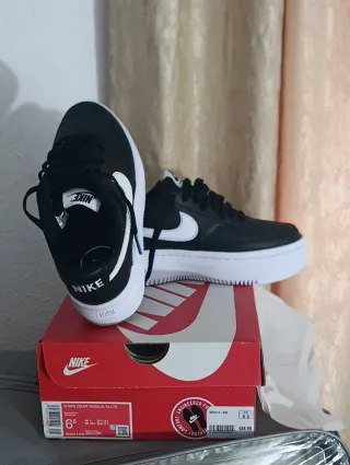 Zapatillas Nike Court Vision Alta LTR Negras