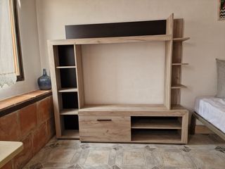 Mueble salón roble.