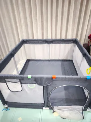 Parque infantil para bebés y niños