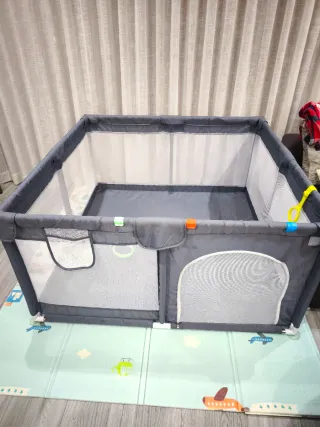 Parque infantil para bebés y niños