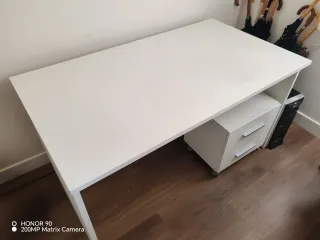 Mesa de despacho o de estudio blanca con cajonera