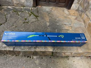 Tagliasiepi elettrico a batteria a lungo raggio