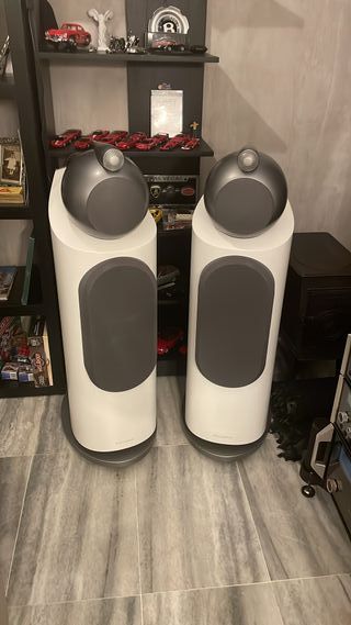 Especialista en altavoces Bowers & Wilkins