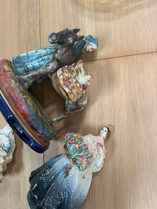 Lote Antigüedades Cerámica Figuras Jarrones peyro