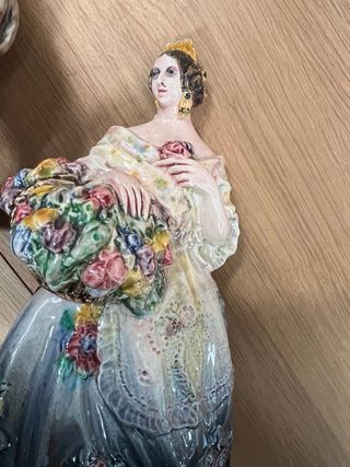 Lote Antigüedades Cerámica Figuras Jarrones peyro