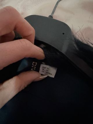 Chaqueta negra peluda