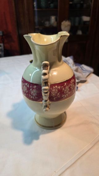 Vaso ceramica beige con manici dorati
