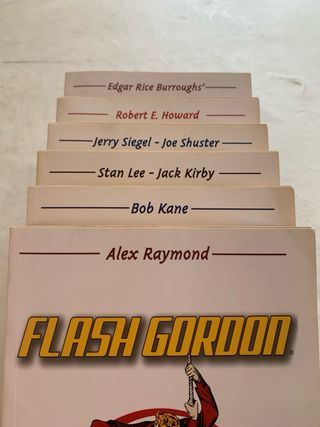 Cómics clásicos de superhéroes y aventuras