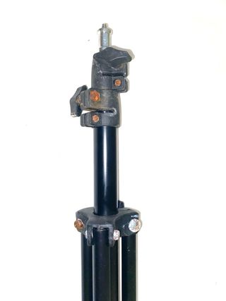 7 + 1 Trípodes de foco / pie de foco