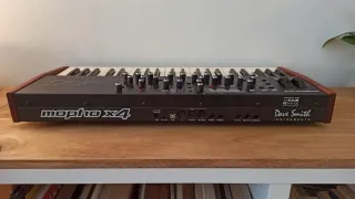Dave Smith Mopho x4 Sintetizador