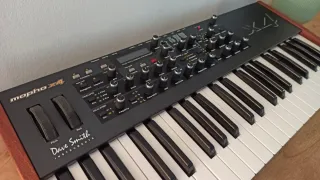 Dave Smith Mopho x4 Sintetizador