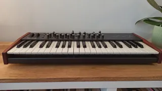 Dave Smith Mopho x4 Sintetizador