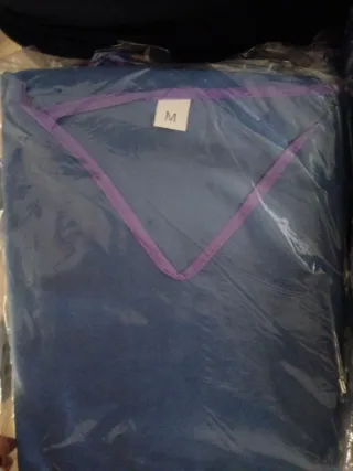 Pijama Quirúrgico Desechable Azul Varias tallas.