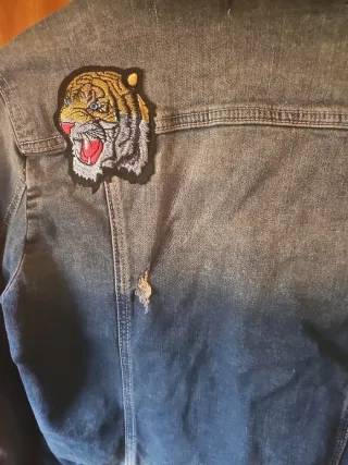 Cazadora vaquera Stradivarius Talla M