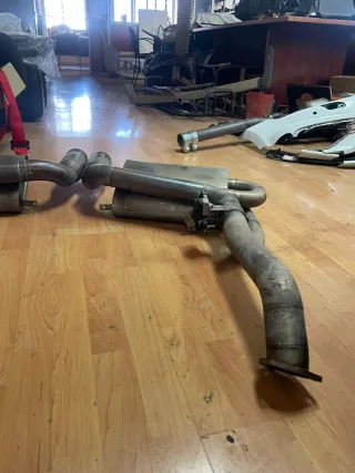 Escape con Válvulas Cayman S 987