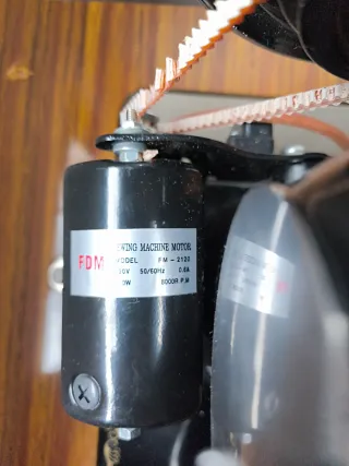 Máquina de coser Alfa vintage