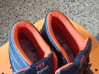 Botas de trabajo Trueno negras y naranjas