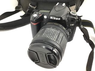 camara digital reflex nikon d90+af-s dx vr 18-105mm 1:3.5-5.6g ed