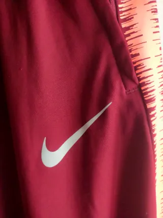 Conjunto FC Barcelona Nike Talla XL Rojo