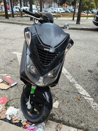 Daelim S2 125cc Maxi Scooter Negra