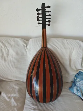 Laud turco / árabe, instrumento de 11 cuerdas