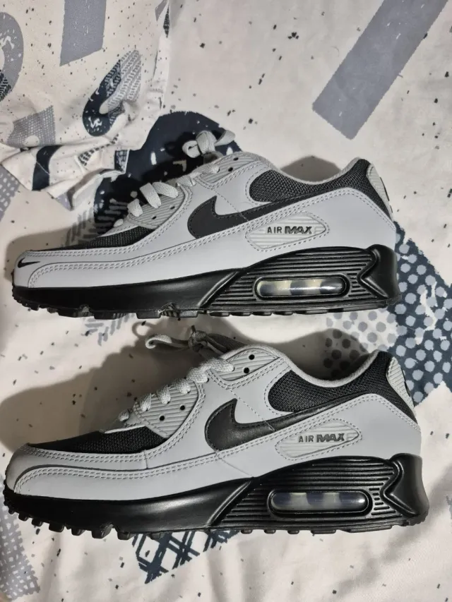 Nike Air Max 90 Gris/Negro/Blanco