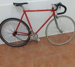 Bicicleta Roja Fixie/Pista