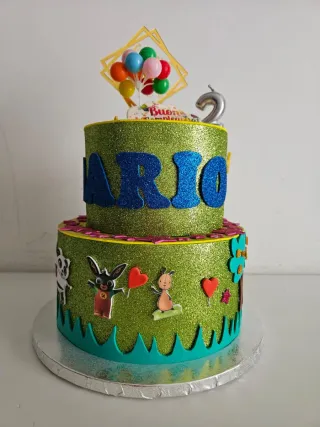 Torta scenografica Bing 2 anni Dario in gomma eva