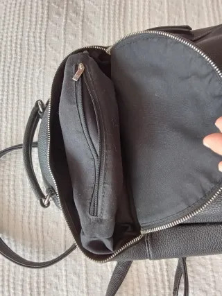 Mochila polipiel negra nueva