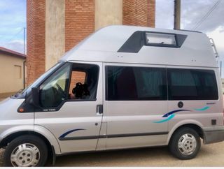 furgoneta camperizada Ford Transit nugget 2003