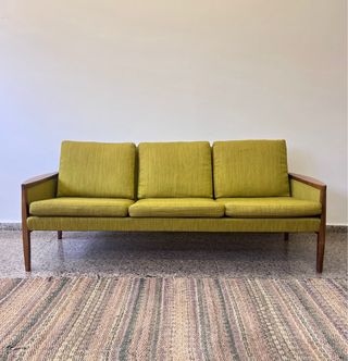 Alquiler de sofa y butaca vintage cine y anuncios