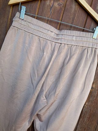 Pantalón beige de vestir
